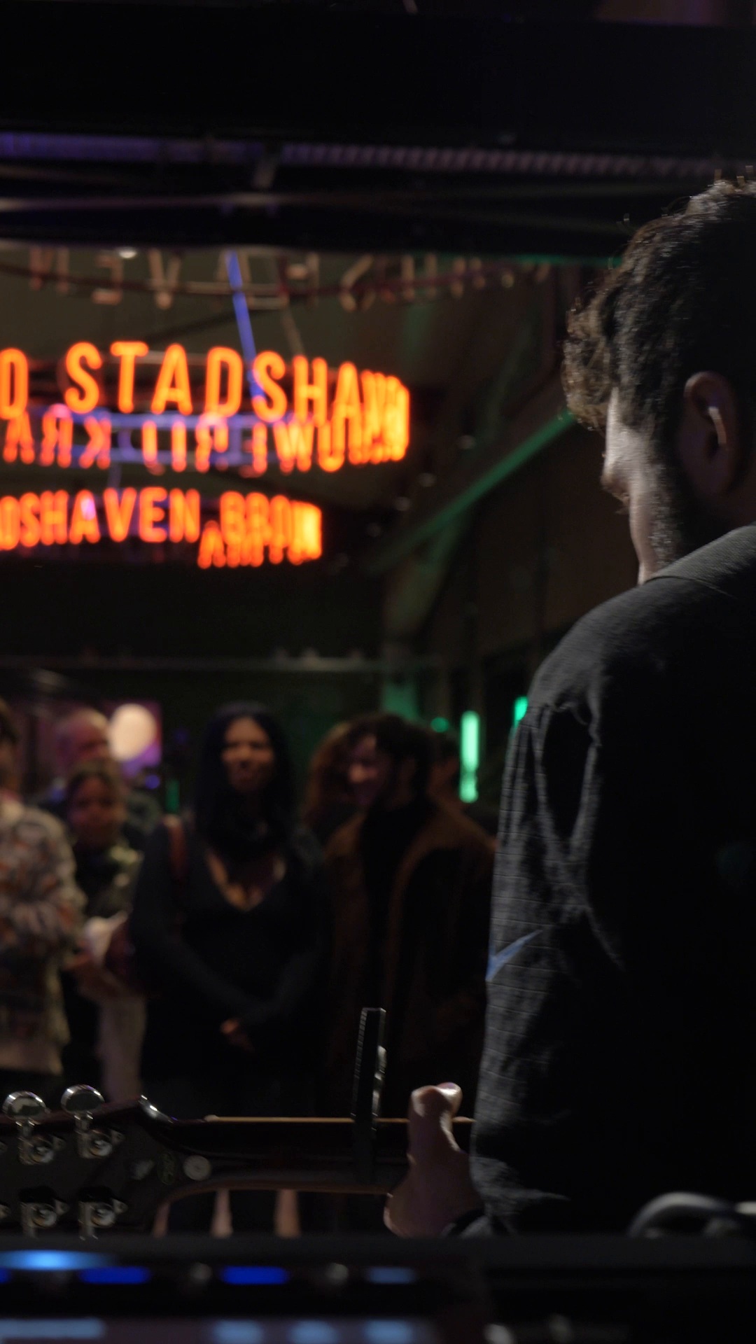 The room and crowd at Beats and Brews 2025